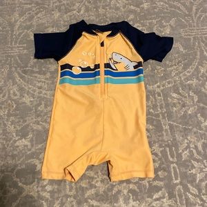 Old Navy Rash Guard swimsuit